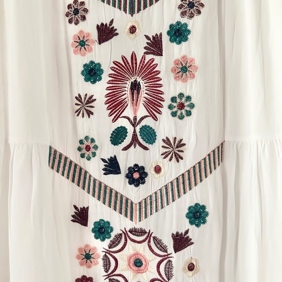 Orange Creek White Embroidered Dress Size Small - Picture 2 of 10